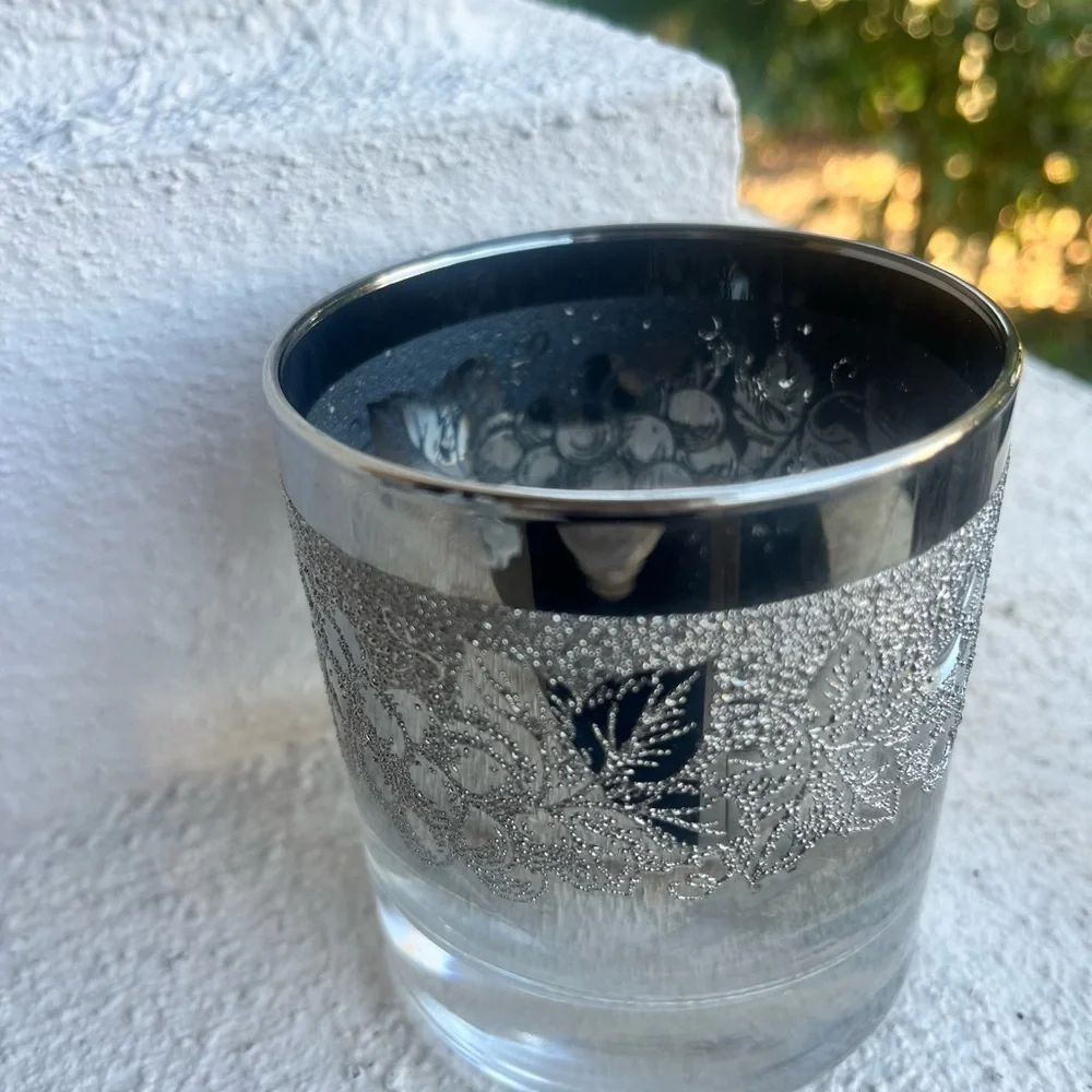 Silver Fade MCM Glasses Barware Embossed Ombré High Ball 4 In Tall Set of 2
